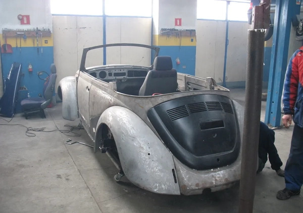 Volkswagen Garbus cena 95000 przebieg: 86000, rok produkcji 1971 z Września małe 667
